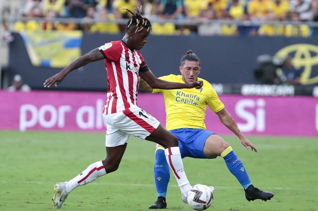 毕尔巴鄂竞技欧冠征途：逆境中绽放的铁血之魂